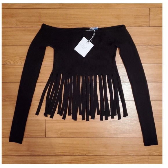 ‼️WOW‼️L'Academie Harrel Fringe Sweater in Black - Picture 3 of 5